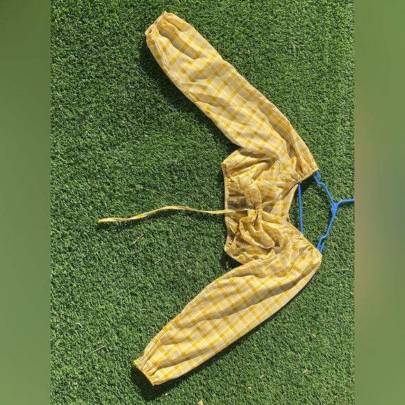 Yellow plaid long sleeve cropped tied shirt - Picture 4 of 5